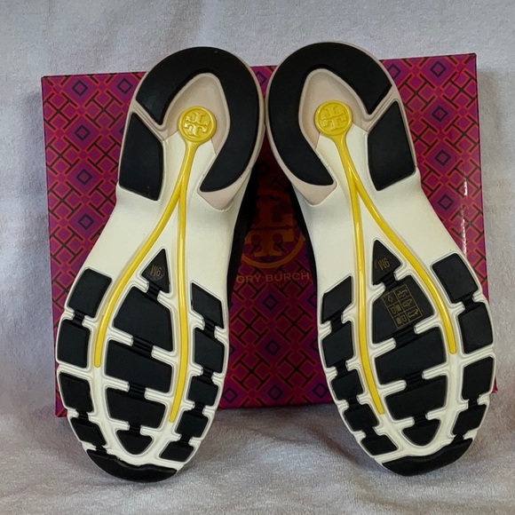 NEW TORY BURCH Black and Beige Women’s Shoes Good Luck Trainer Sneakers Size 9 - Picture 4 of 6